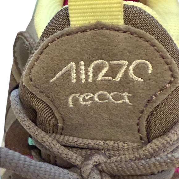 Nike Air Max 270 Sneakers - React Run Girls Size 6Y Gray, Green, Purple, Yellow - Picture 2 of 14